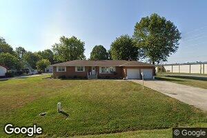 617 W Water St, Teutopolis, IL 62467