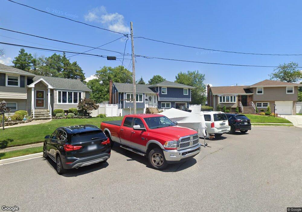 2881 Gerald Ct, North Bellmore, NY 11710 - photo 1