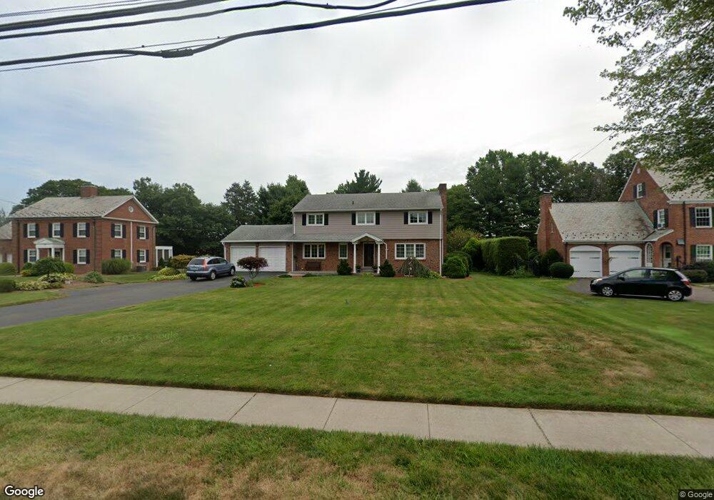 720 Ridge Rd, Wethersfield, CT 06109 - photo 1