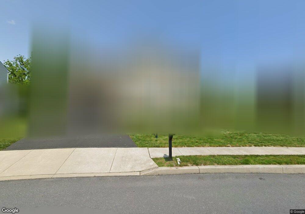 1036 Runaway Dr, Pennsburg, PA 18073 - photo 1