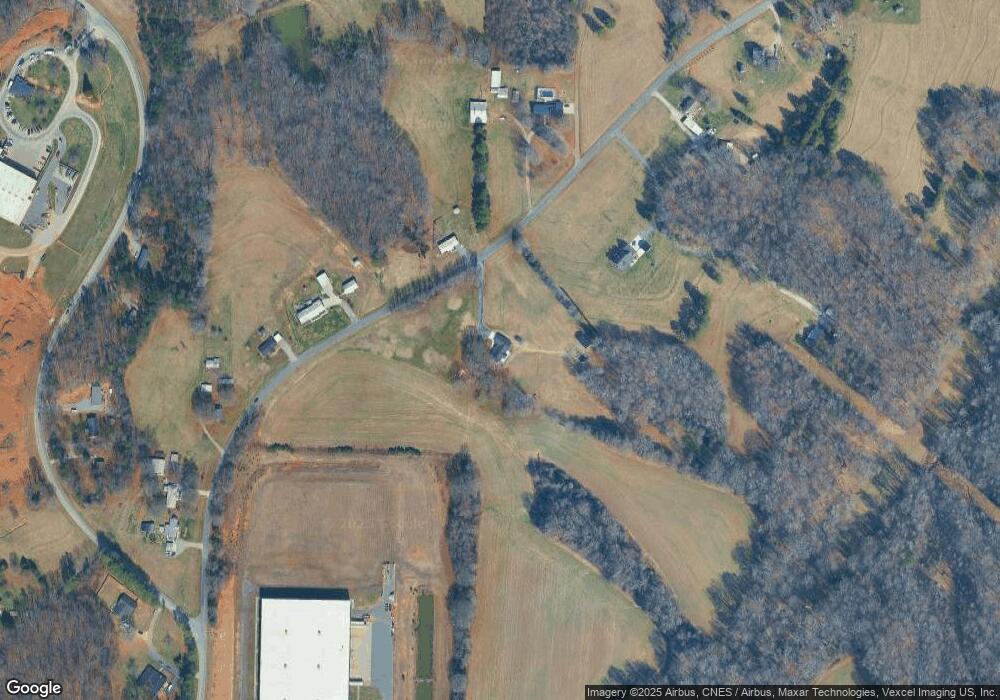 314 Fanjoy Rd, Statesville, NC 28625 - photo 1