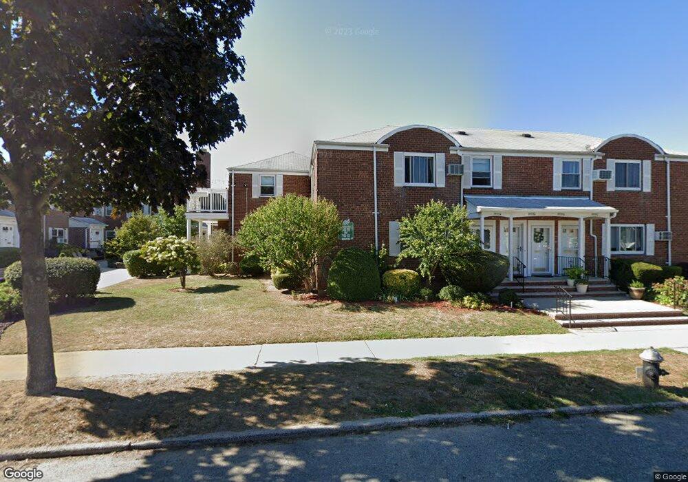 245-31 76th Ave unit 245-31B, Jamaica, NY 11426 - photo 1