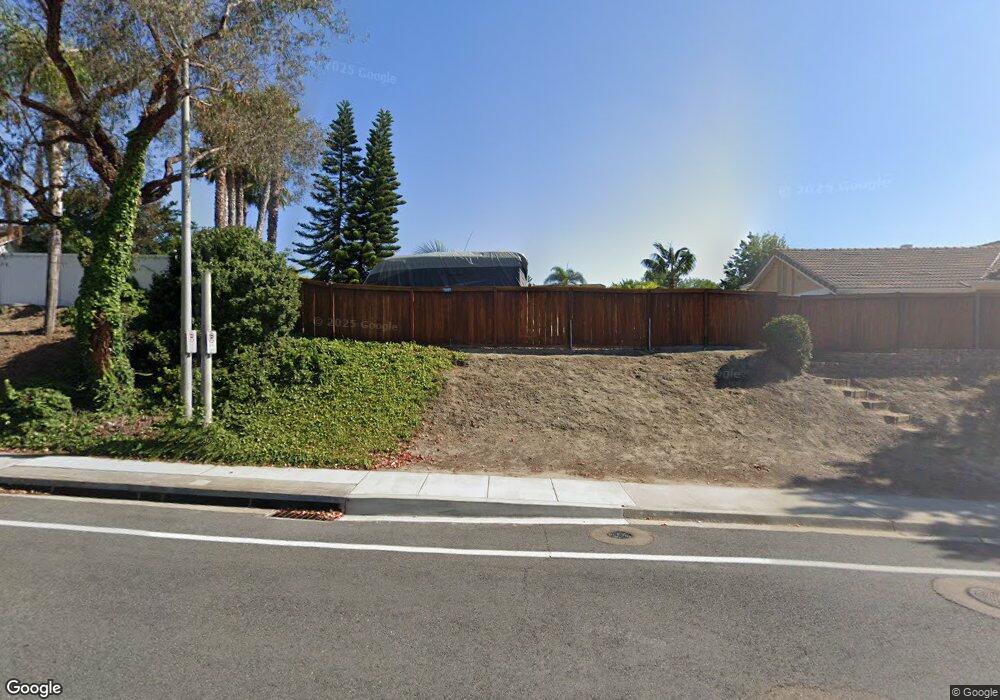 1617 Honeysuckle Ct, Encinitas, CA 92024 - photo 1