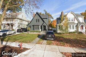 22 Hanover Rd, Pleasant Ridge, MI 48069