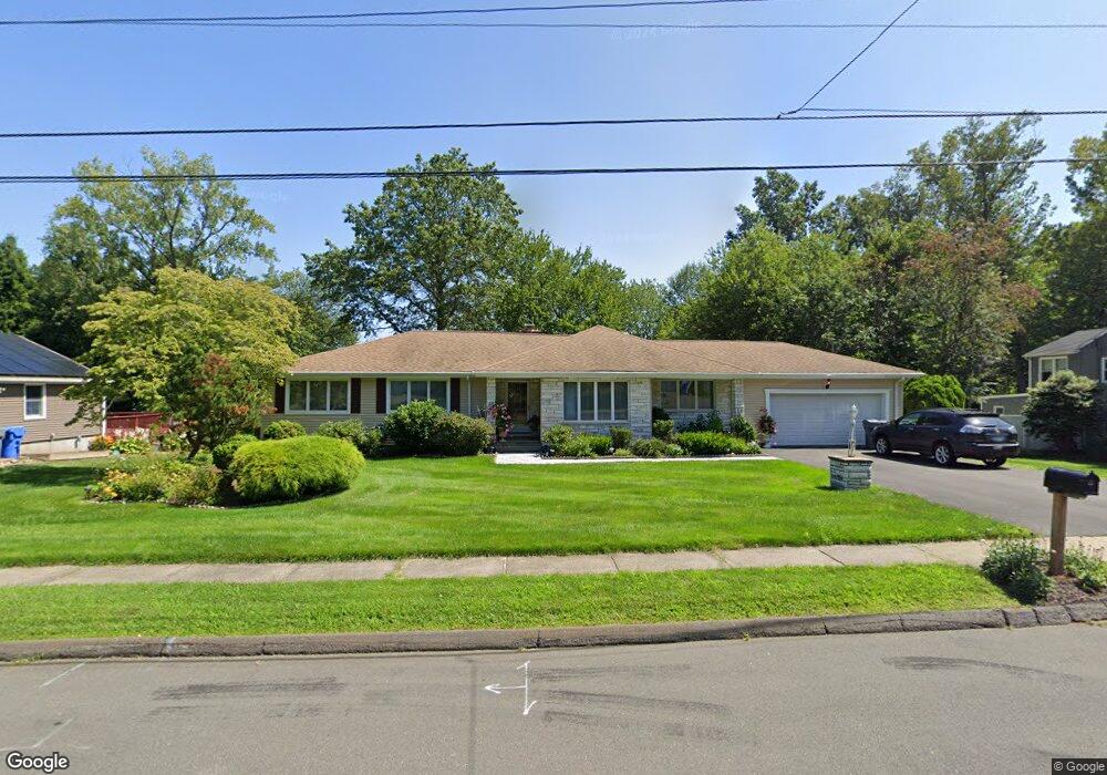 131 Hollyberry Ln, Plainville, CT 06062 - photo 1