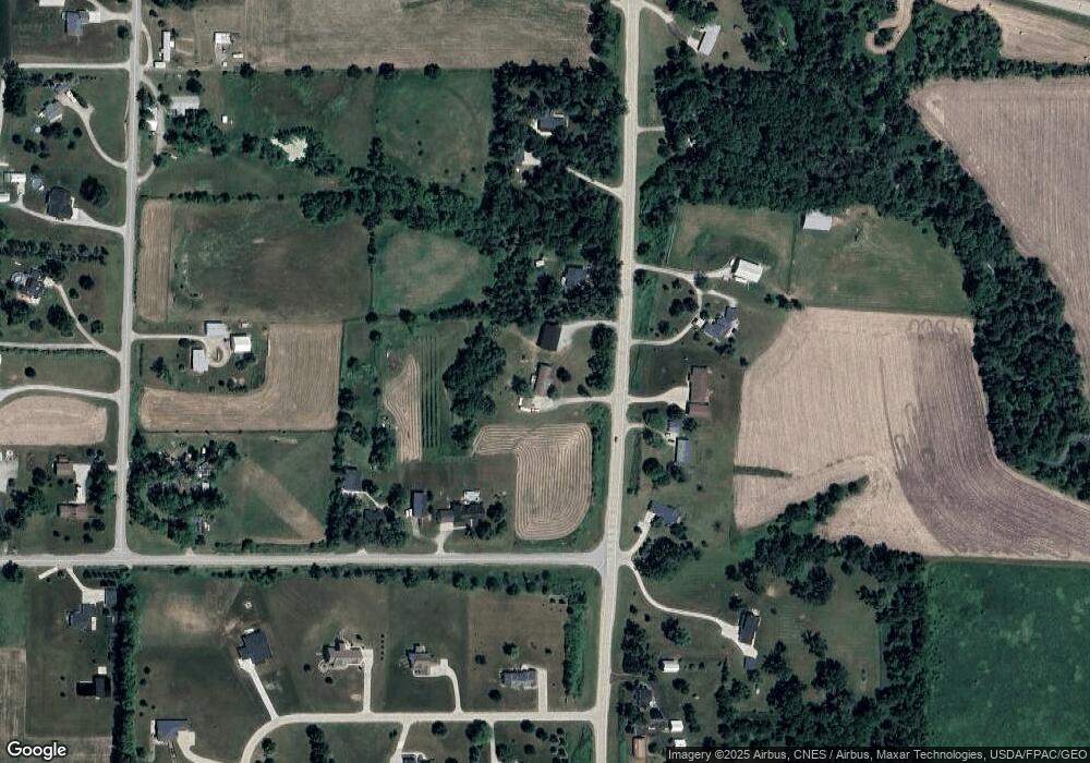 2033 W 28th St N, Newton, IA 50208 - photo 1