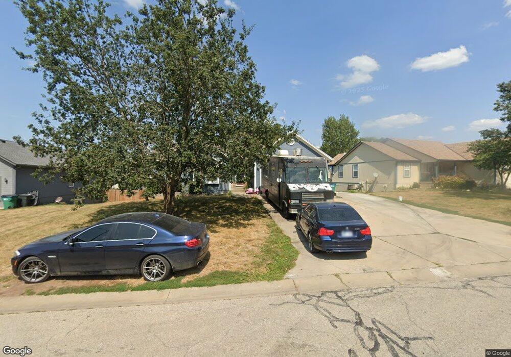 20810 W 227th St, Spring Hill, KS 66083 - photo 1