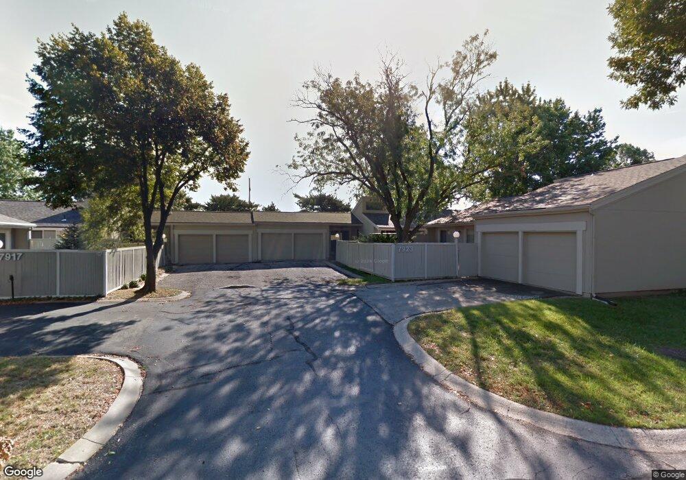 7921 Halsey St, Lenexa, KS 66215 - photo 1