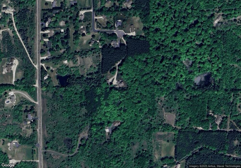 4059 Bavarian Ln, West Bend, WI 53090 - photo 1