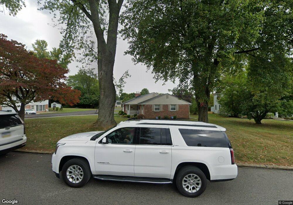 205 Robbins Ln, Newtown Square, PA 19073 - photo 1