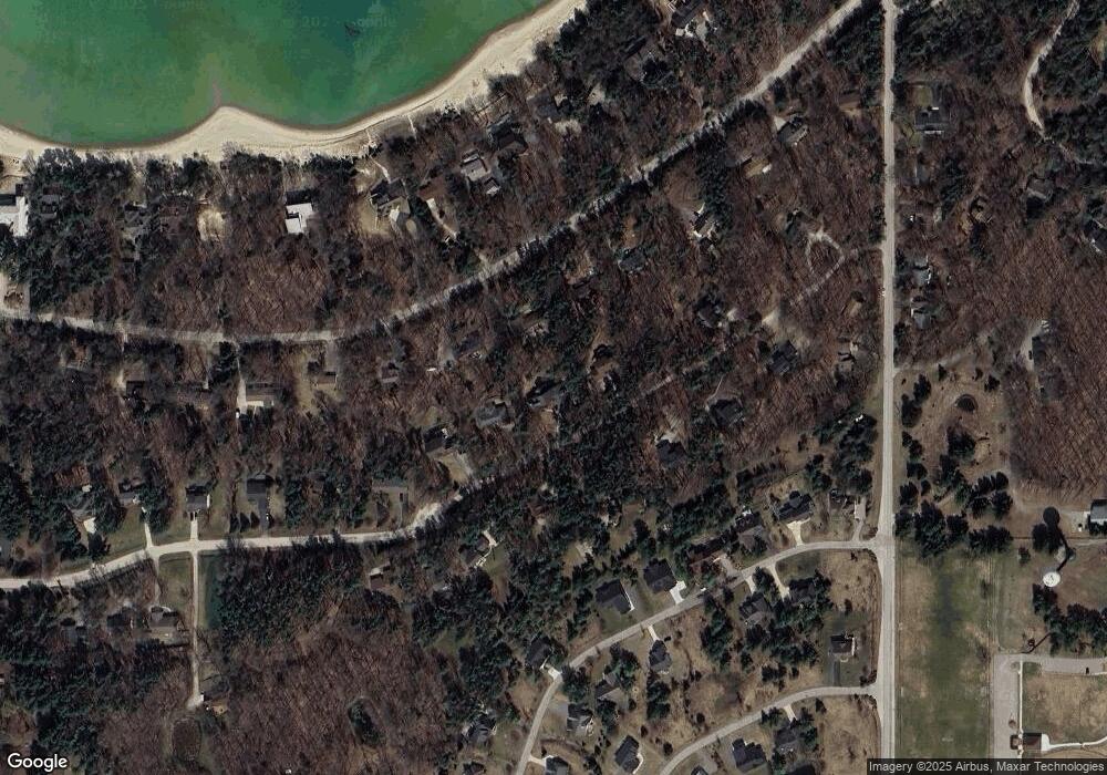 12599 Pineridge Dr, Charlevoix, MI 49720 - photo 1