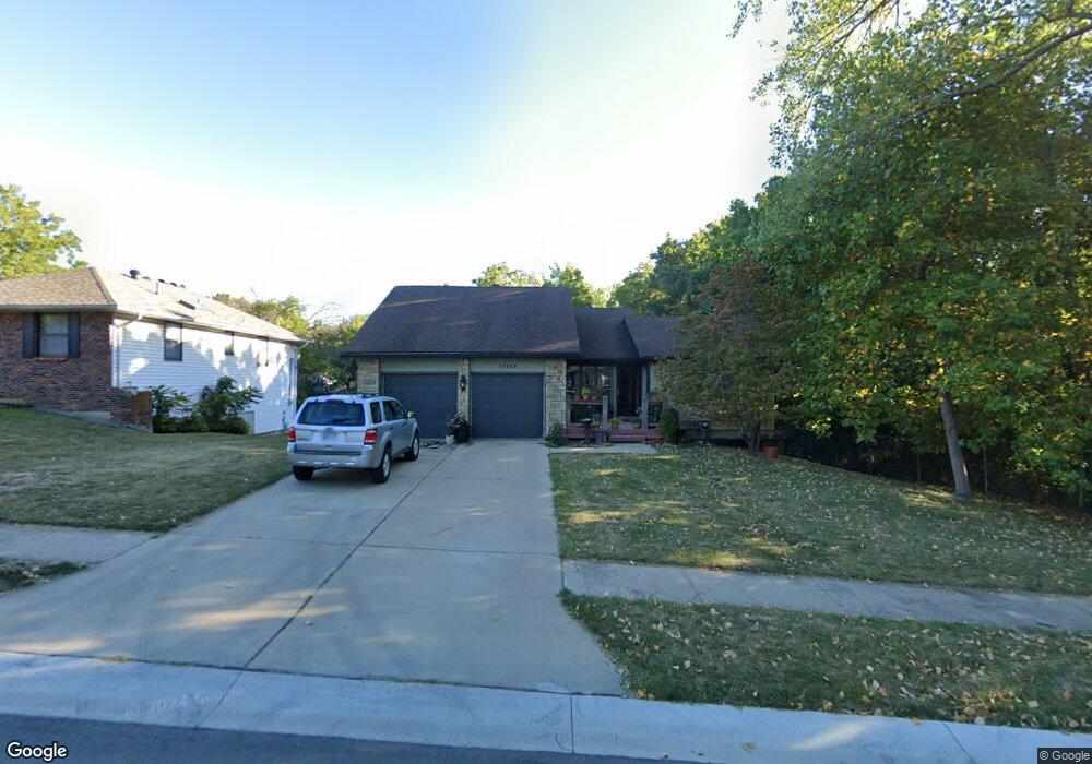 12429 W 53rd Terrace, Shawnee, KS 66216 - photo 1