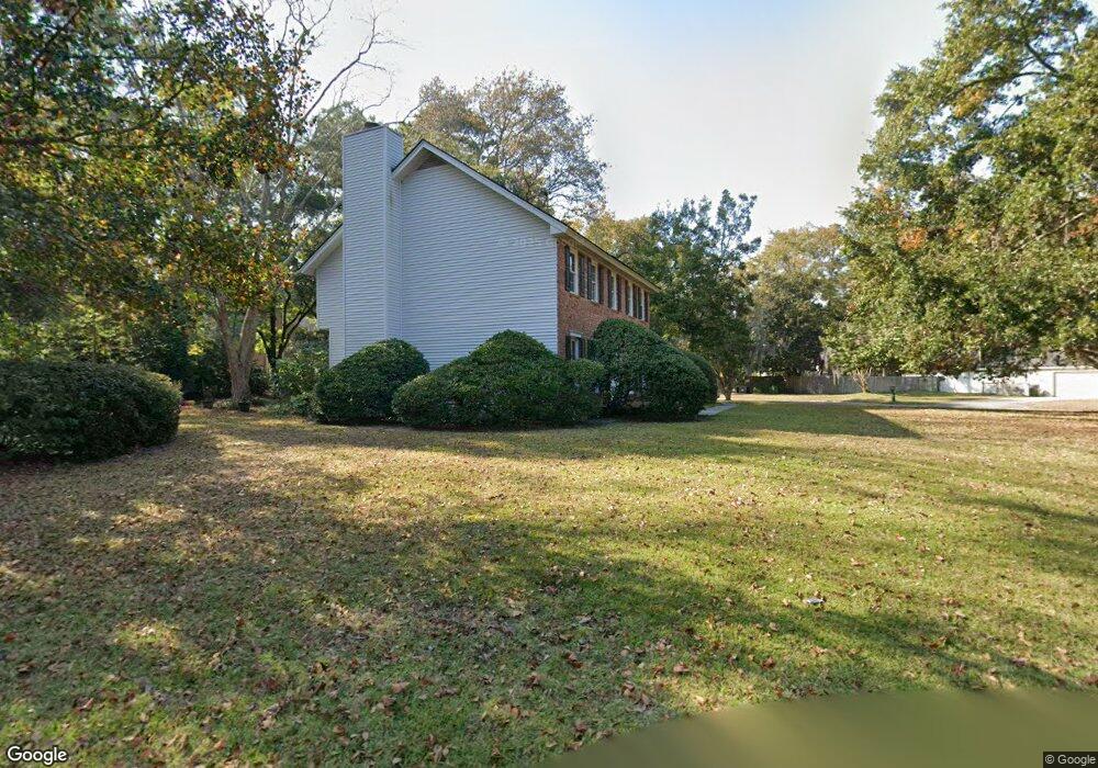 101 Gloucester Rd, Savannah, GA 31410 - photo 1
