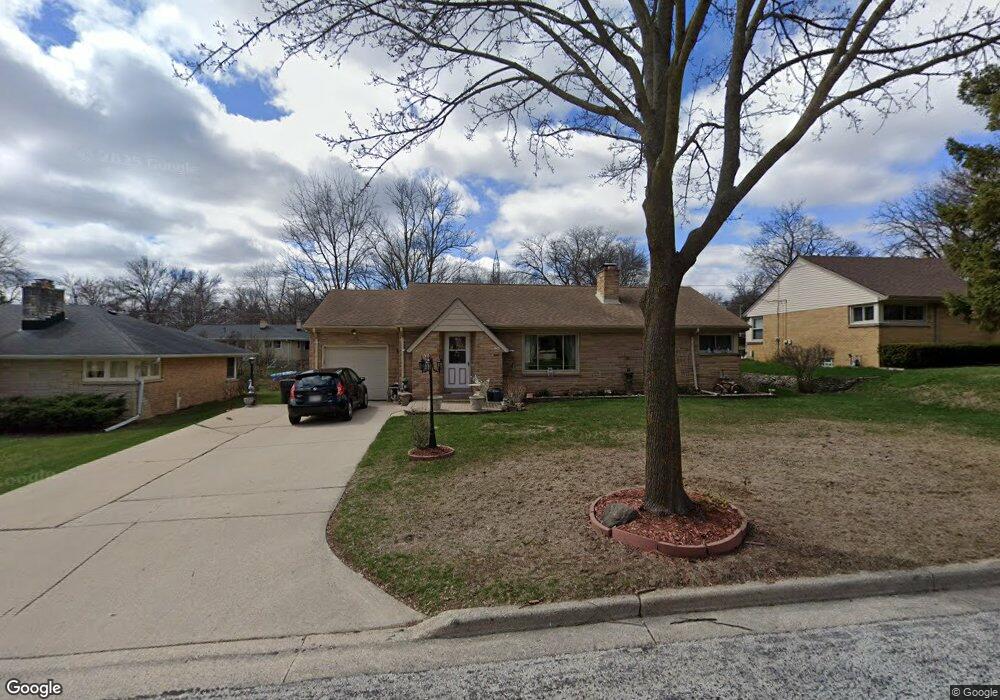 1265 N 118th St, Milwaukee, WI 53226 - photo 1