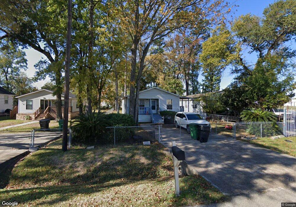 10645 Stafford Dr, Houston, TX 77093 - photo 1