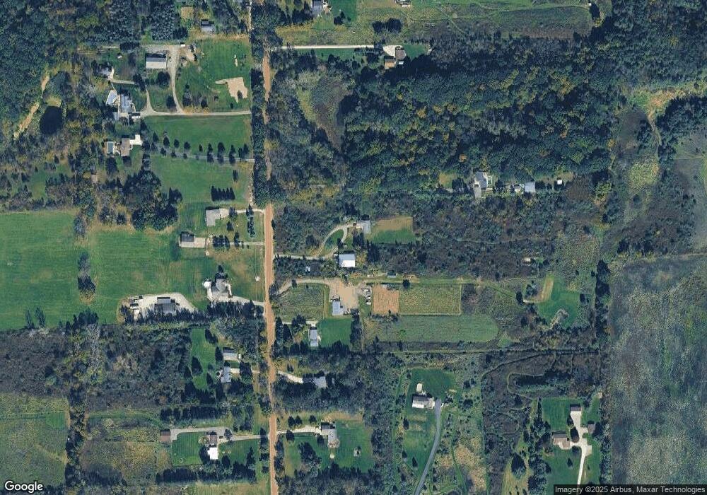 12379 Hoisington Rd, Gaines, MI 48436 - photo 1