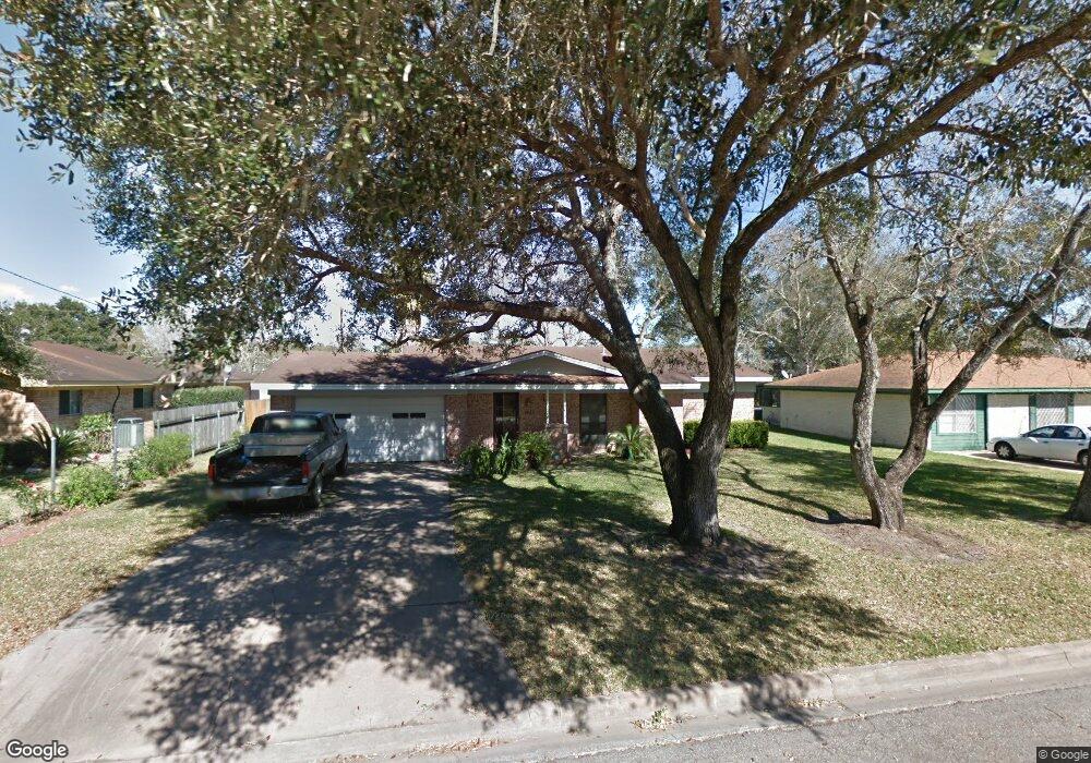 3825 Holly Glen Dr, Bay City, TX 77414 - photo 1