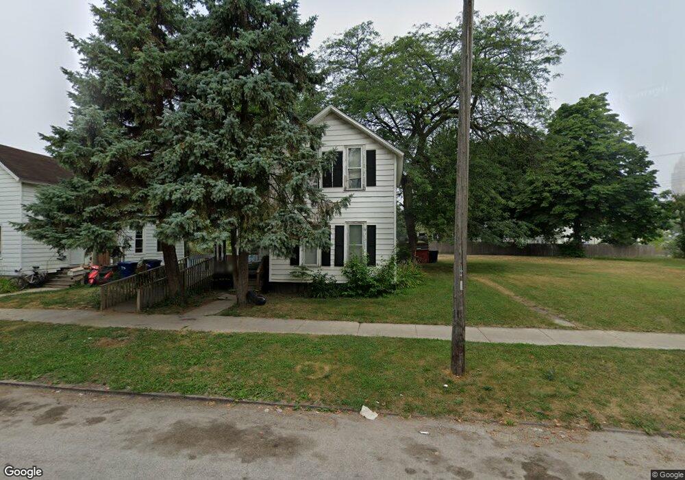 229 N Jefferson St, Bay City, MI 48708 - photo 1