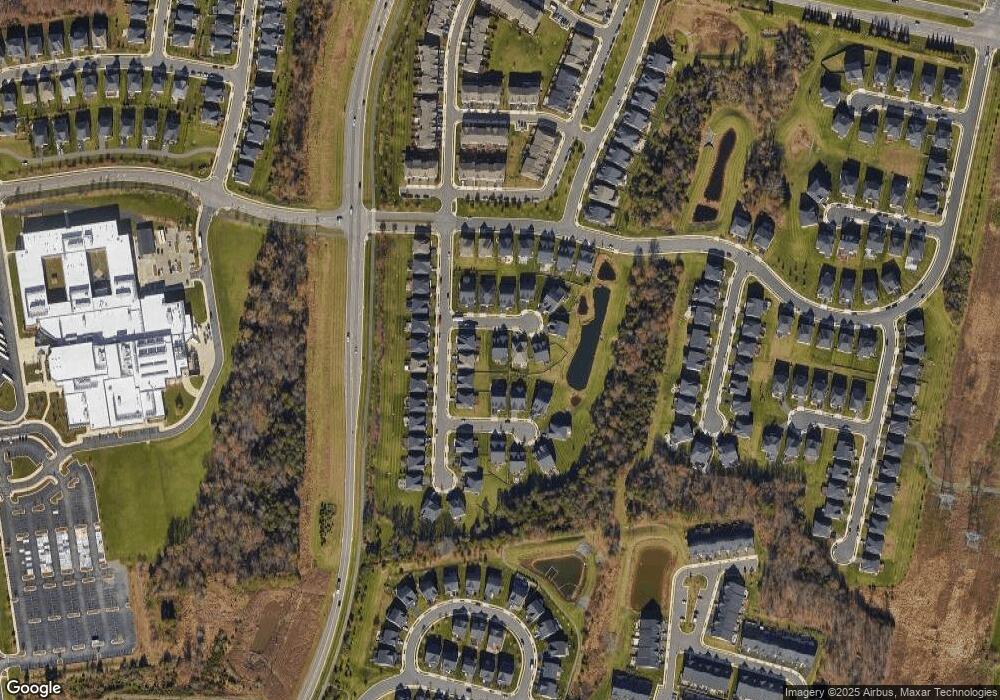 41687 Brookebourough Ct, Aldie, VA 20105 - photo 1