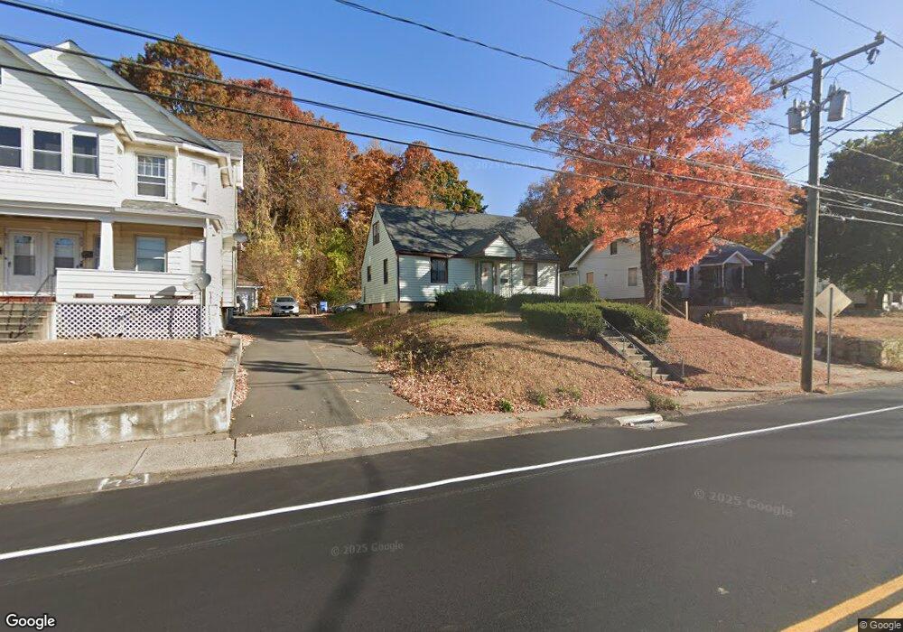 823 W Main St, New Britain, CT 06053 - photo 1