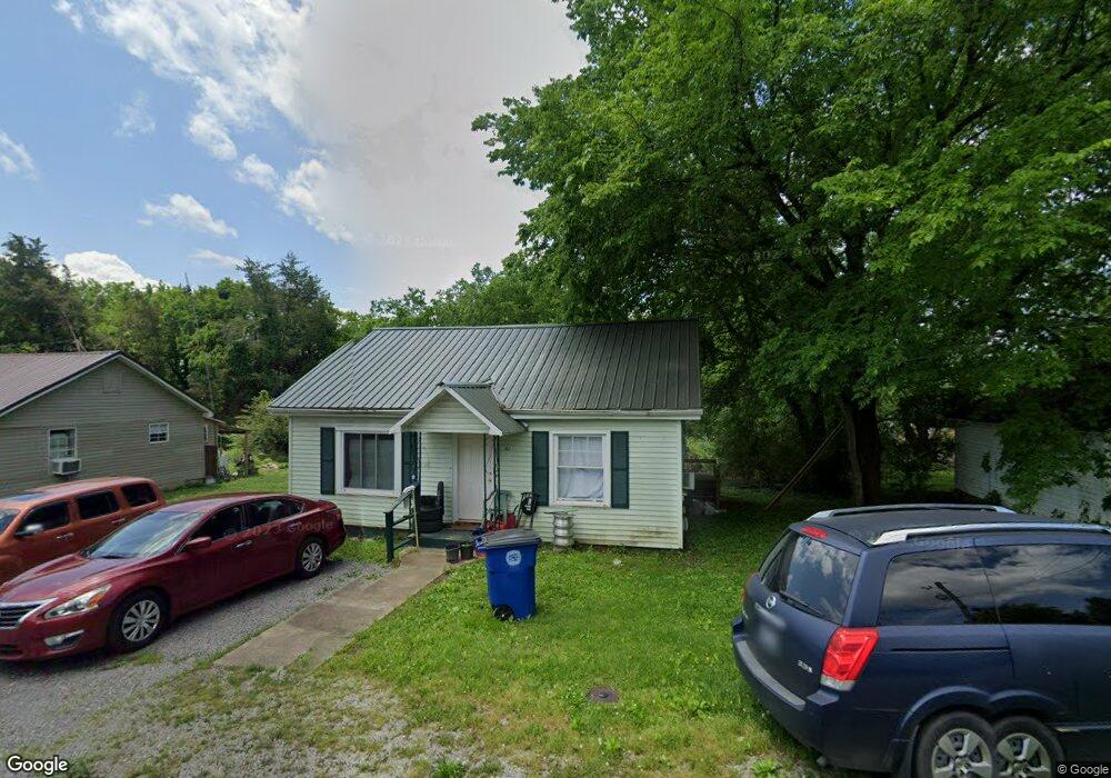 102 Cates St, Shelbyville, TN 37160 - photo 1
