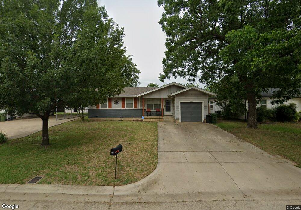 305 Anderson Dr, Hurst, TX 76053 - photo 1