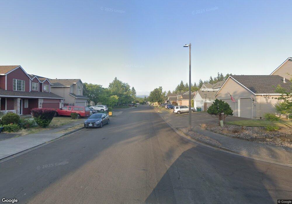 670 SW Robin Ct, Troutdale, OR 97030 - photo 1