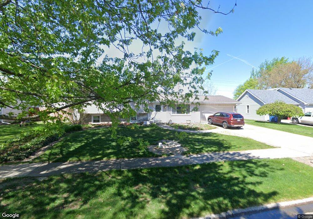 941 Pettibone St, Crown Point, IN 46307 - photo 1