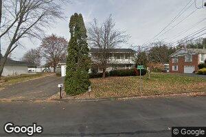 2 Oakwood Dr, Wilkes Barre, PA 18702