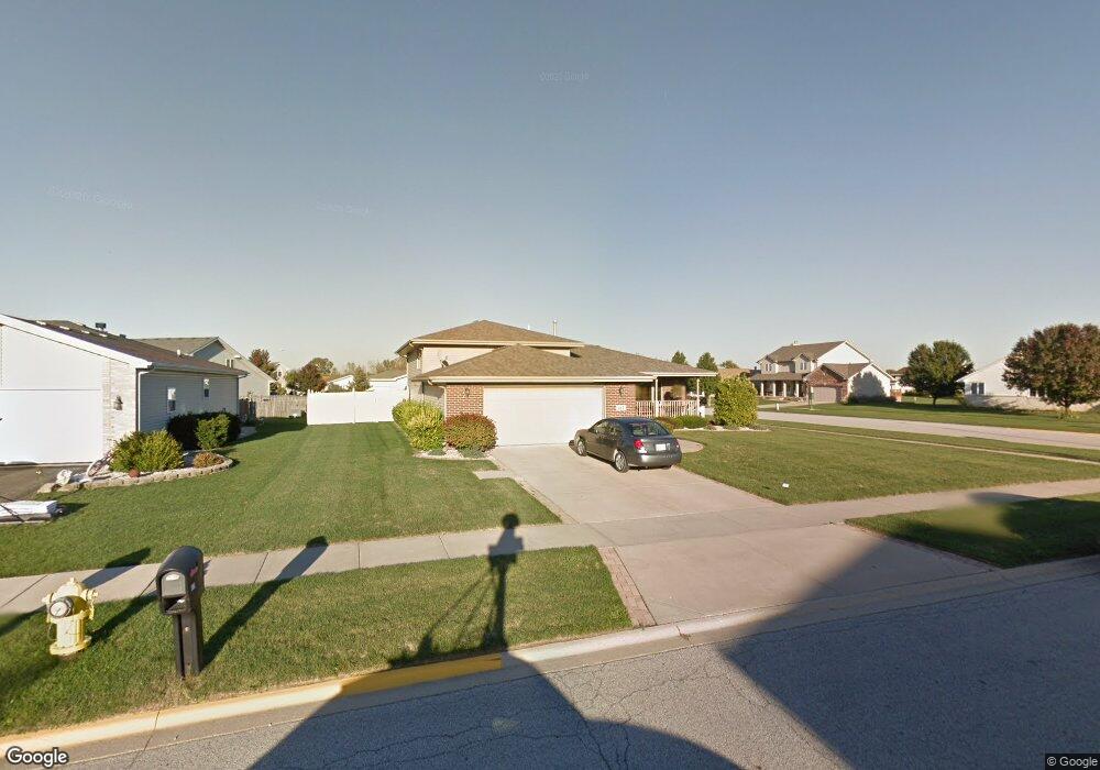 617 Blue Jay Way, Dyer, IN 46311 - photo 1