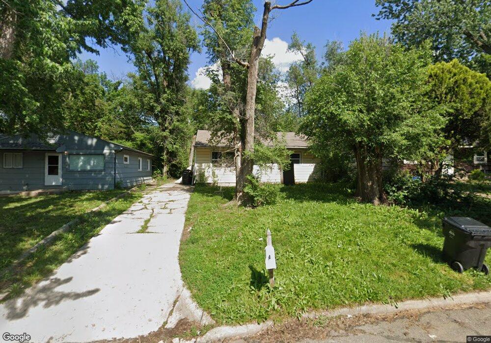 3112 SE Humboldt St, Topeka, KS 66605 - photo 1