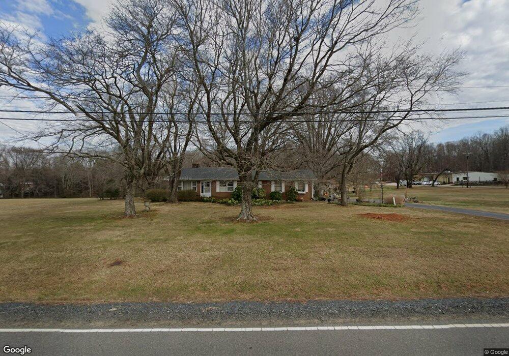 5450 Edgar Rd, High Point, NC 27263 - photo 1