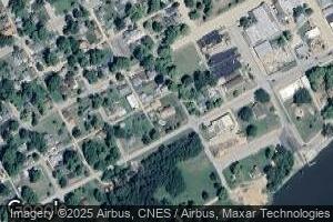 303 Market St, Henry, IL 61537