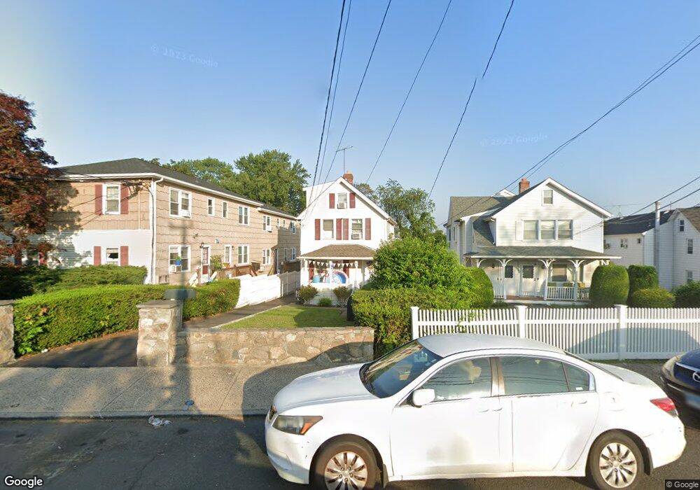 129 Lockwood Ave, Stamford, CT 06902 - photo 1