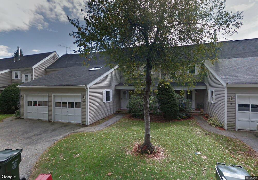 17 Winding Pond Rd unit 17, Londonderry, NH 03053 - photo 1