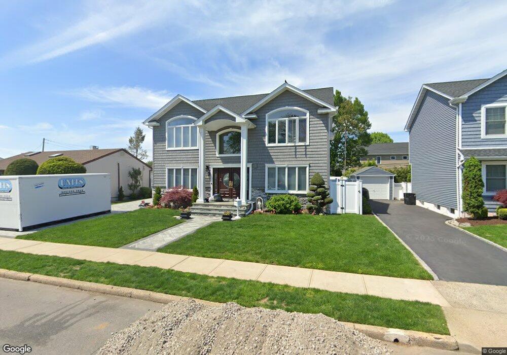 720 Craft Ave, Franklin Square, NY 11010 - photo 1