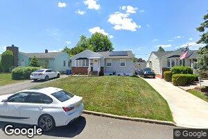 15 Pleasant Ave, Iselin, NJ 08830