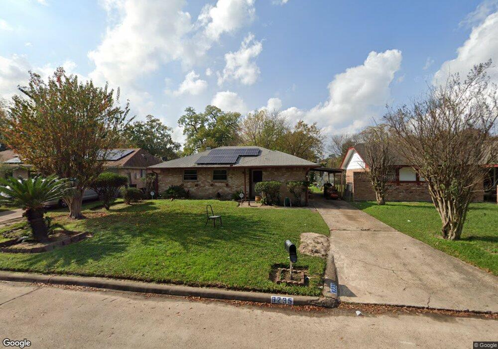 8235 Ponnel Ln, Houston, TX 77088 - photo 1
