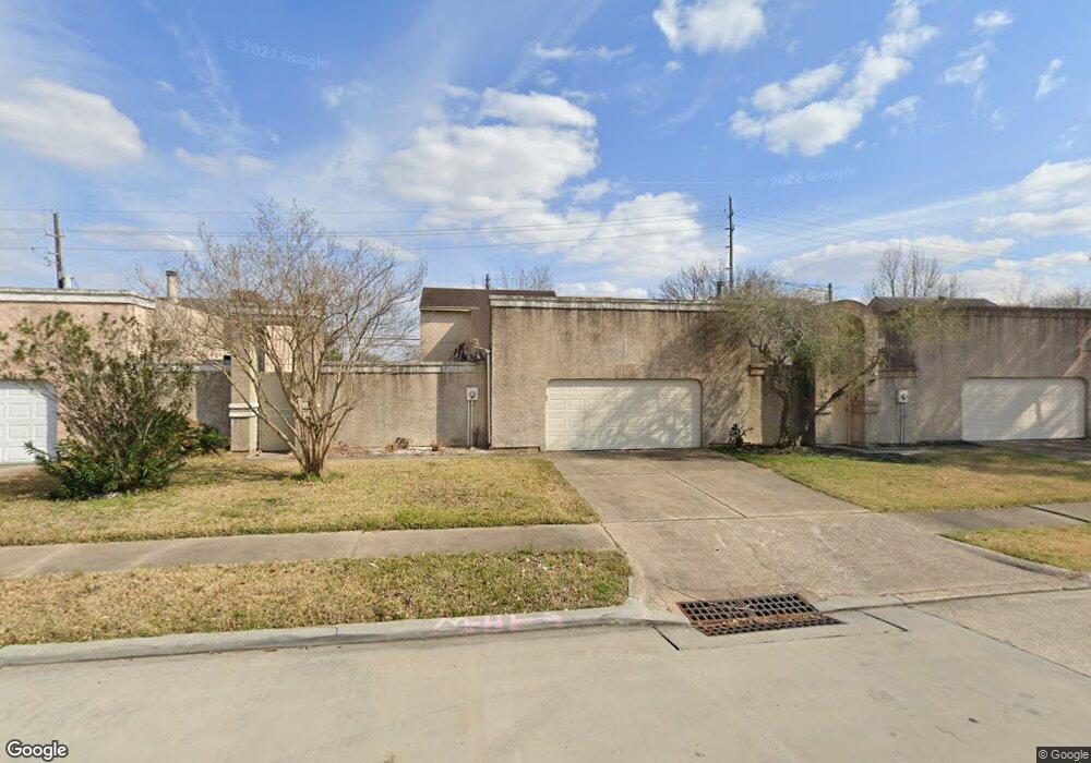 7454 Fountaincrest Dr, Houston, TX 77041 - photo 1