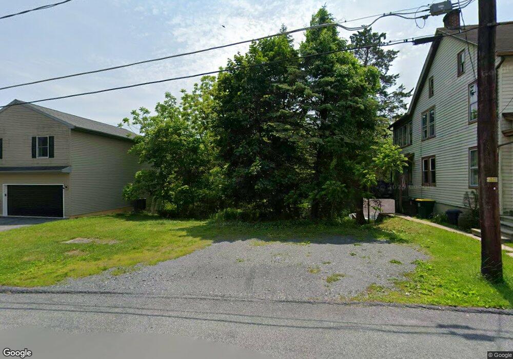 4032 W Grant St, Slatington, PA 18080 - photo 1