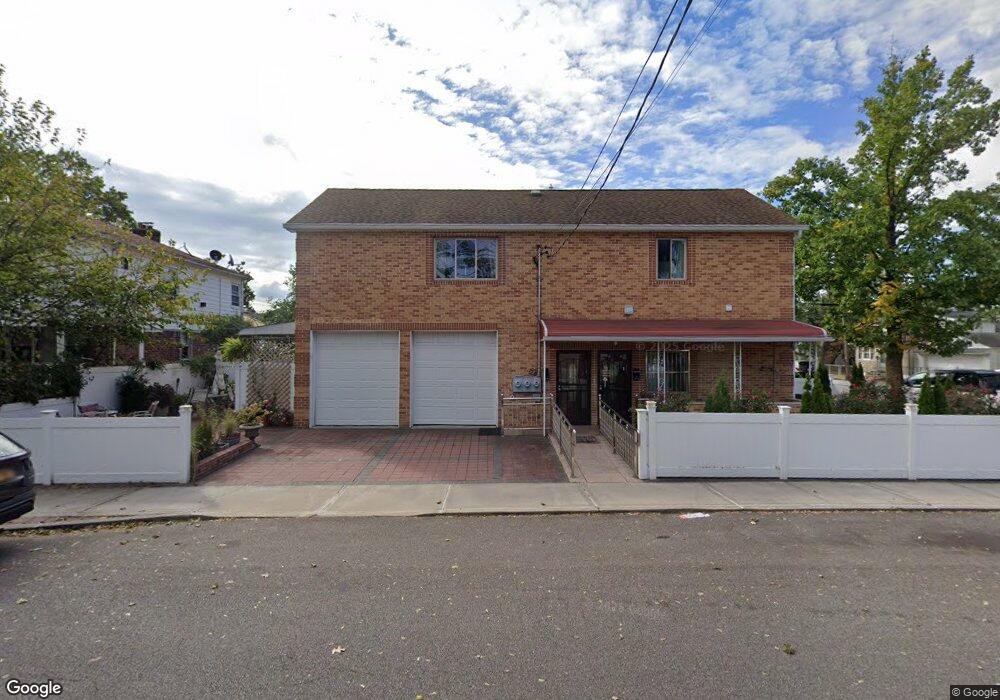 166-06 75th Ave unit 2/F, Fresh Meadows, NY 11366 - photo 1