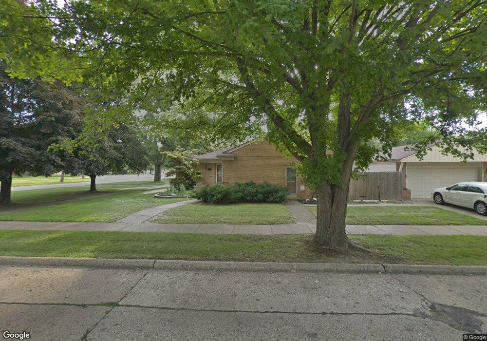 18673 Pinecrest Dr, Allen Park, MI 48101 - photo 1