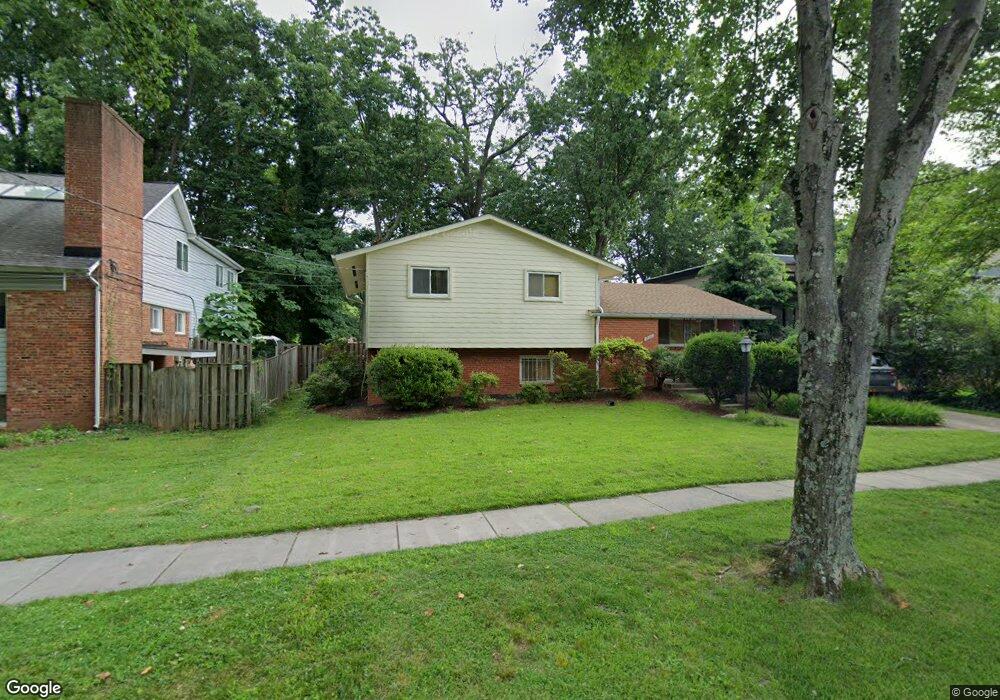 1712 Evelyn Dr, Rockville, MD 20852 - photo 1