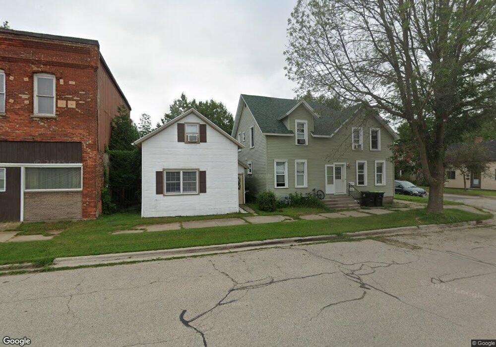 629 7th St, Menominee, MI 49858 - photo 1