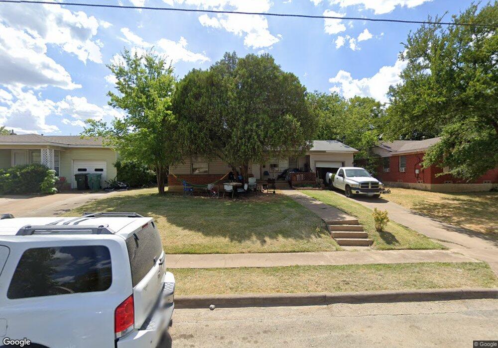 2212 N Crockett St, Sherman, TX 75092 - photo 1