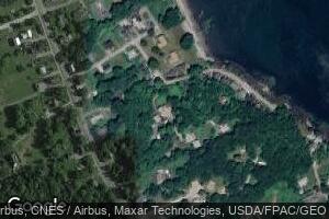 14 White Stone Ln, Owls Head, ME 04854