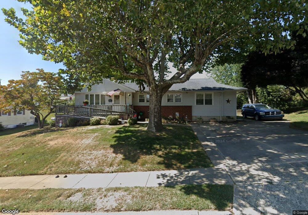 3727 Ridgewood Ln, Brookhaven, PA 19015 - photo 1