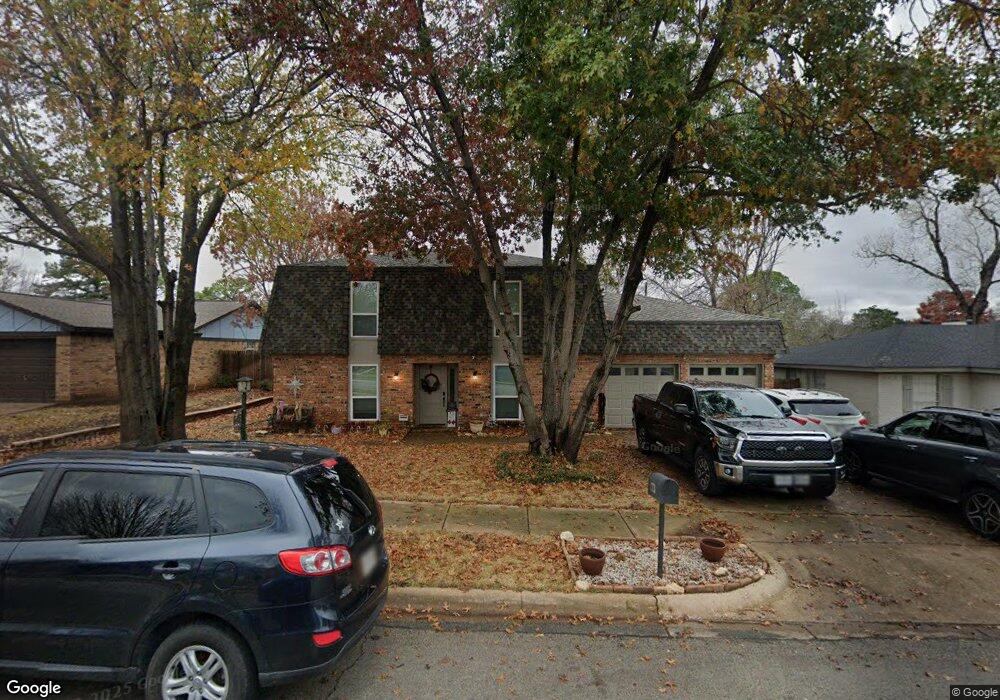 2121 Mountainview Dr, Hurst, TX 76054 - photo 1