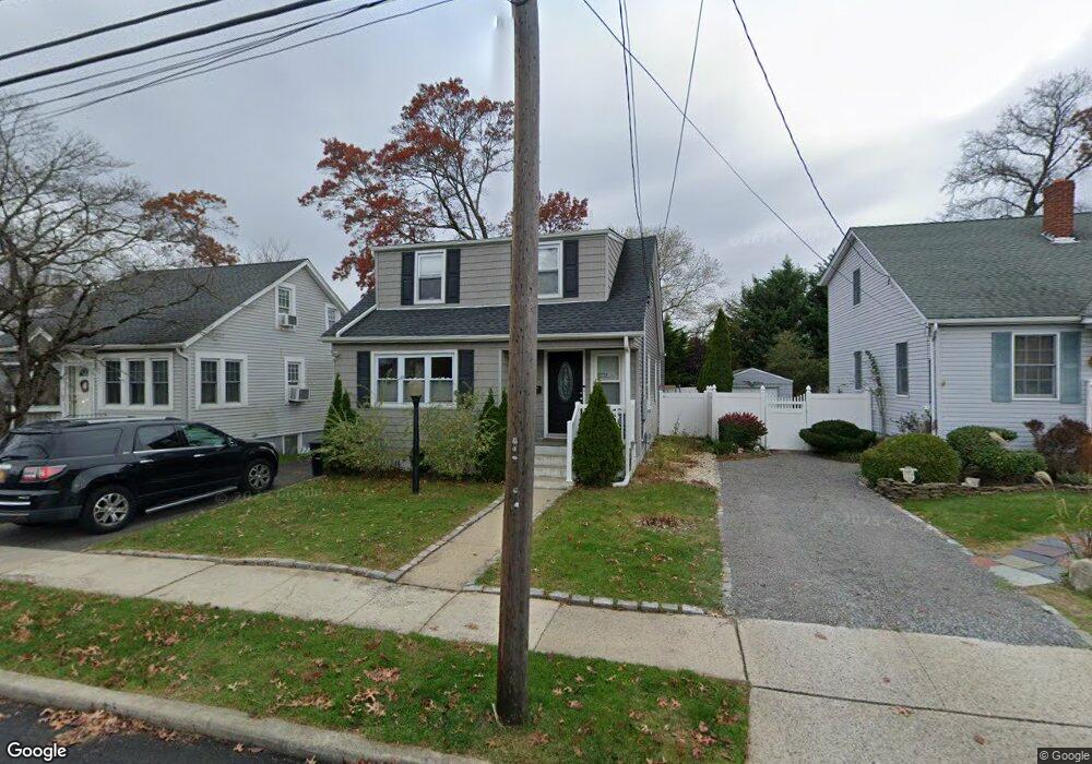 115 Mitchell St, Bellmore, NY 11710 - photo 1