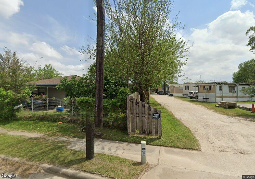 1214 Tidwell Rd, Houston, TX 77022 - photo 1